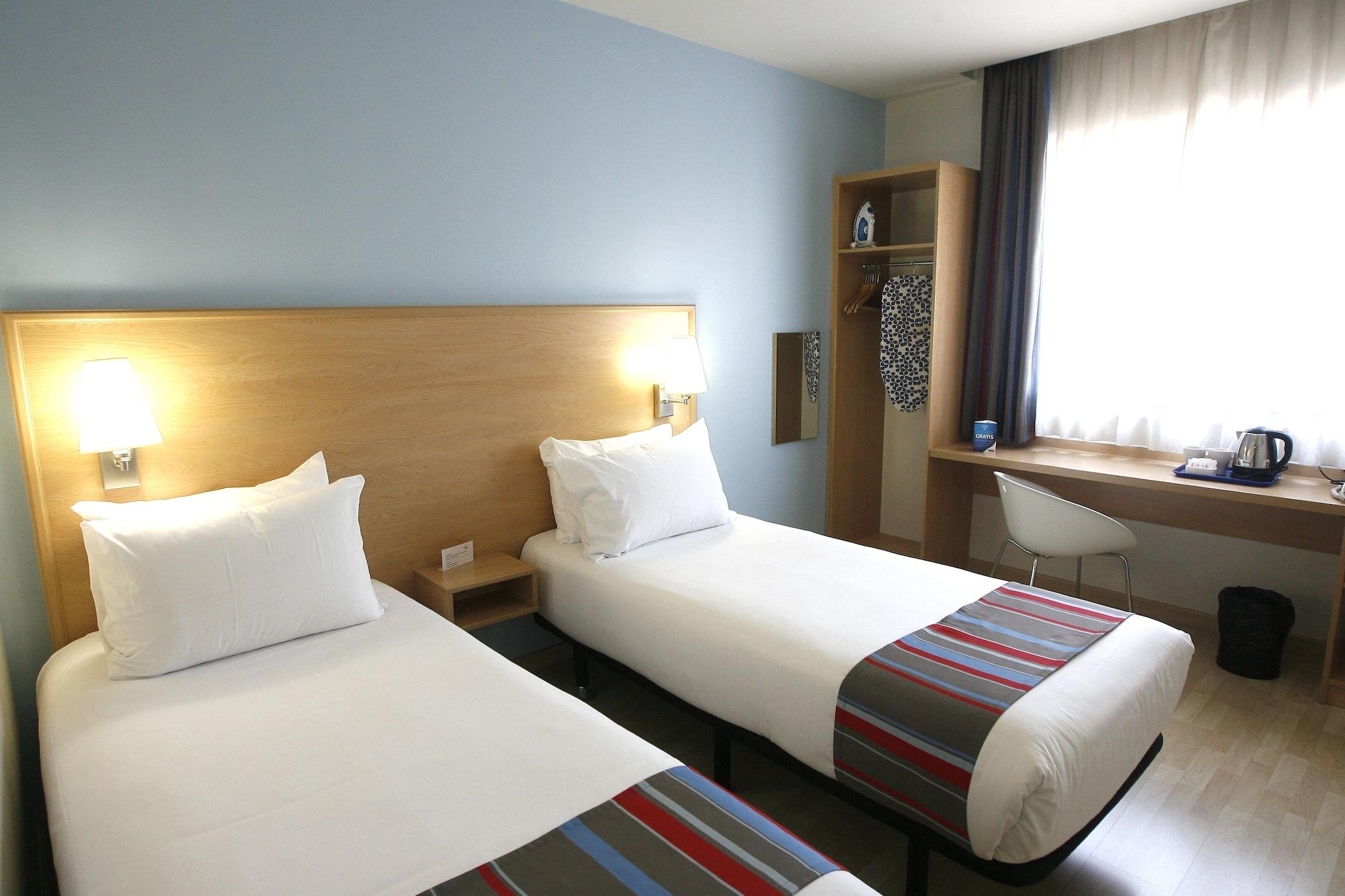 Travelodge Madrid Metropolitano Eksteriør billede
