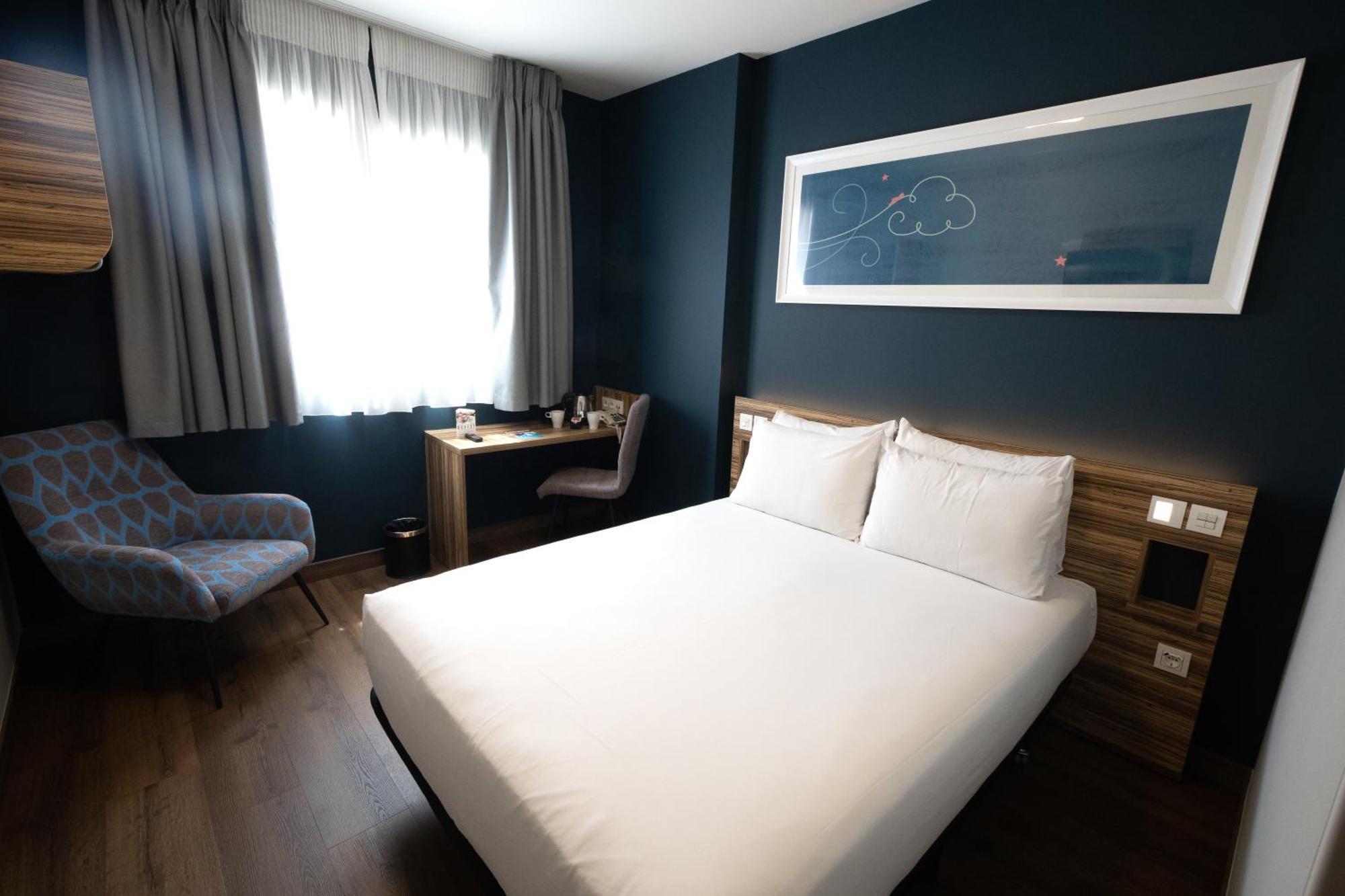 Travelodge Madrid Metropolitano Værelse billede